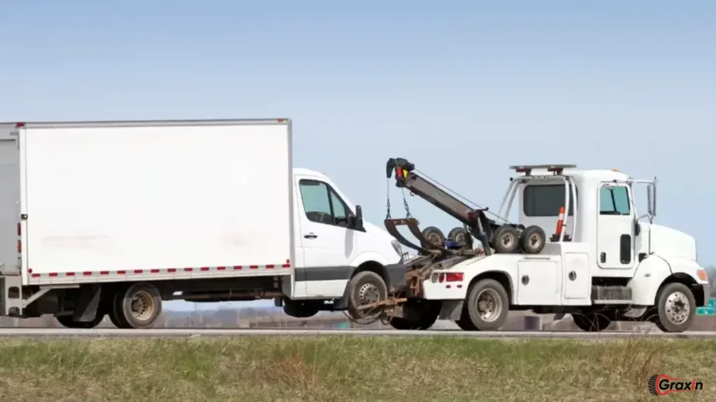 Wheel Lift Tow Truck Photo