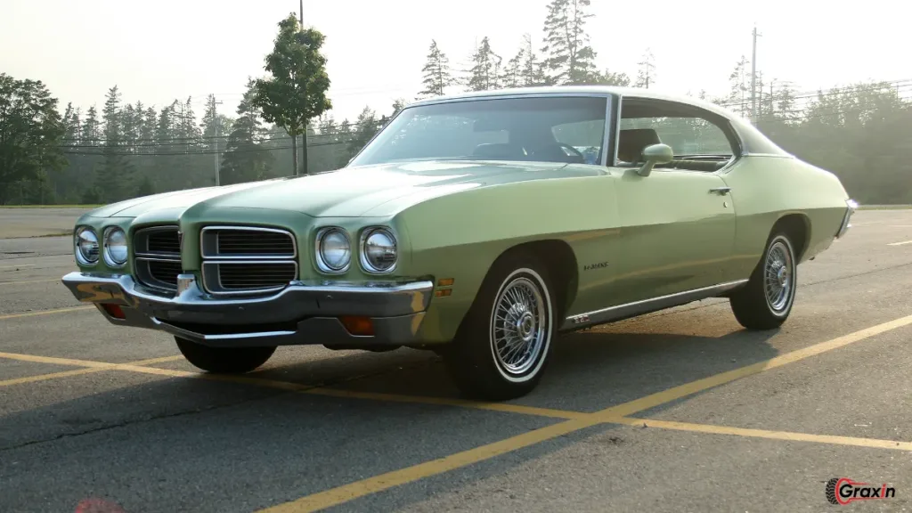 1972 Pontiac LeMans Luxury Sedan green