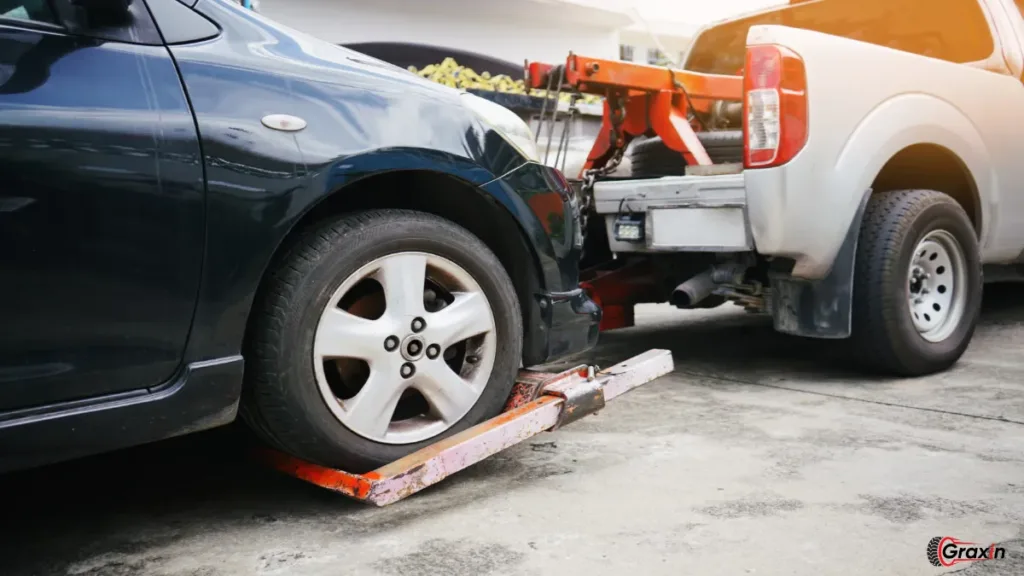 Wheel Lift Tow Truck image